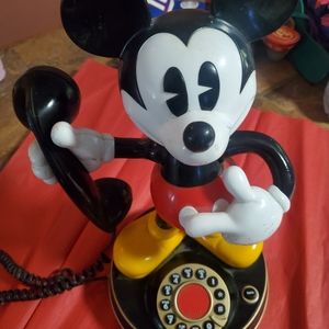 Disney retro Mickey Mouse talking phone
